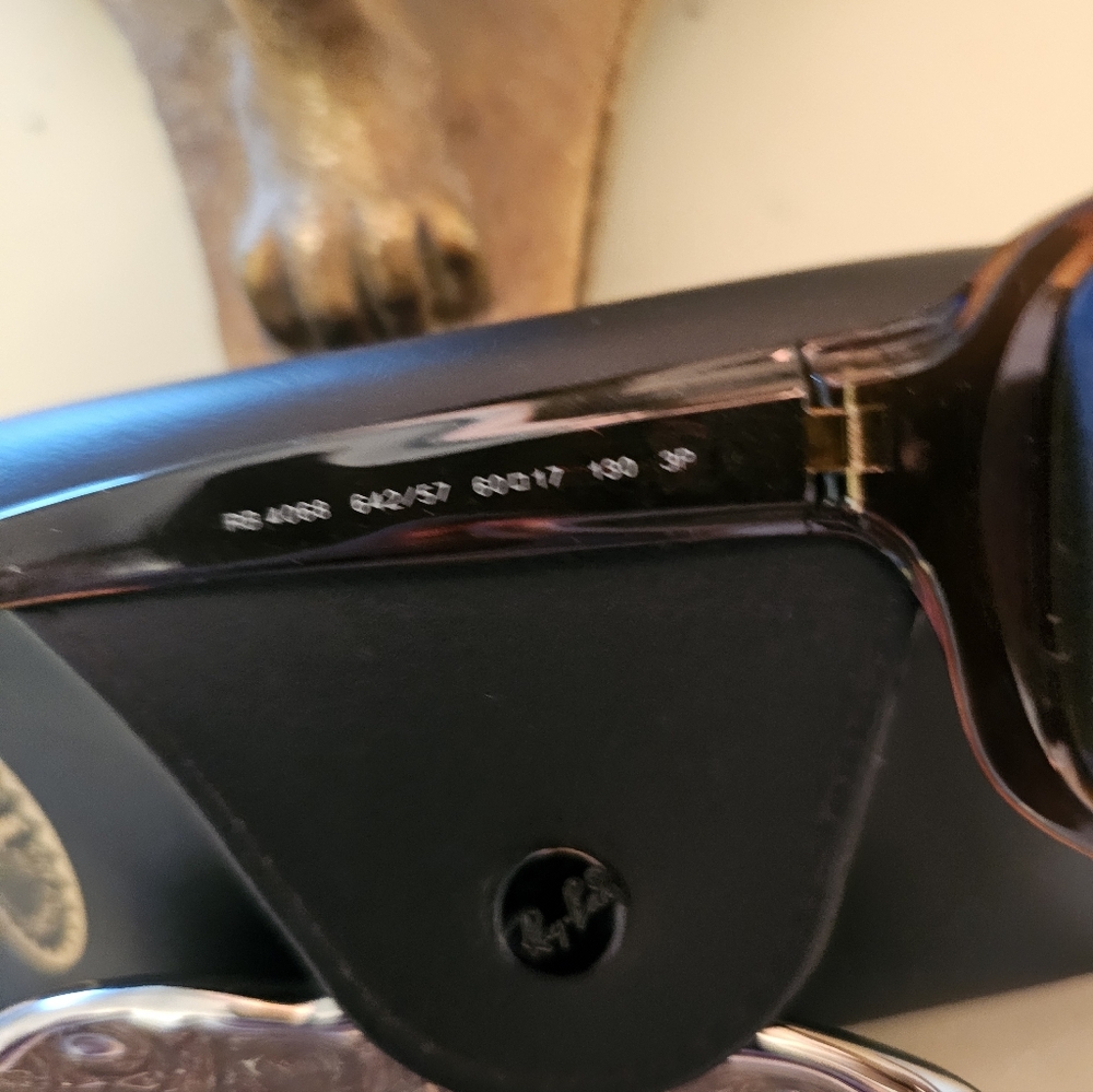 Ray-Ban Tortoise Shell Sunglasses - Picture 4 of 6